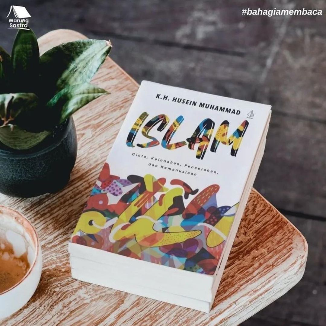 warungsastra's tweet photo. Mengaji dari Kiai Husein, lewat apa yang ditulisnya dalam buku ini, akan mengantarkan kita untuk memahami Islam yang berselimut sutra keindahan dan memancarkan pencerahan.

Harga: Rp 67.500 (normal 75.000)
Sinopsis lengkap: https://t.co/wOW70BUiHC https://t.co/DLWYT8IHBz
