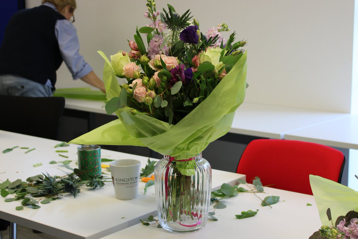 KGS1561's tweet photo. Feeling inspired after attending the creative 'Summer Bouquet' #BlueMonday workshop yesterday! Thank you, Mrs Sherwood, for sharing your knowledge and passion with us! 🌹🌻🌸 @KGSheadmaster @HMC_Org @KGS_Kindness #staffwellbeing #wellbeing #ItsNotBlueAtKGS #ThisIsKGS https://t.co/822J4pGOQQ