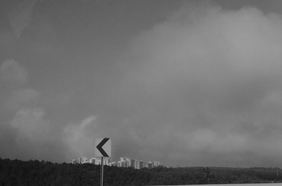 "Doğa ile kentler arasındaki ilişki gerilim üzerine mi kurulu olmalı, uyumlu bir birliktelik hiç olmadı mı, olamaz mı?"

"Doğa Kent İnsan: Zıtlık mı Uyum mu?" çağrısı, fotoğraf ve videolarınızı bekliyor.

📸 Berka Beste Kopuz

#SehreBAK

<a href="/anadolukultur_/">ANADOLU KÜLTÜR T.</a>
<a href="/bedizyilmaz1/">byb</a>