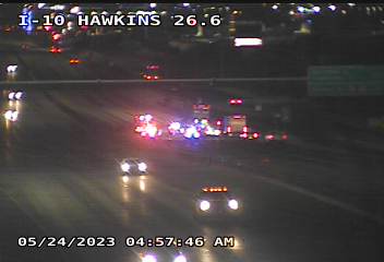 bri_chavez's tweet photo. #TrafficAlert: Crash on I-10 WB at Hawkins. 3 left lanes closed. EPPD on scene. 
https://t.co/wUVMmCV40J https://t.co/SE1Og0SKde