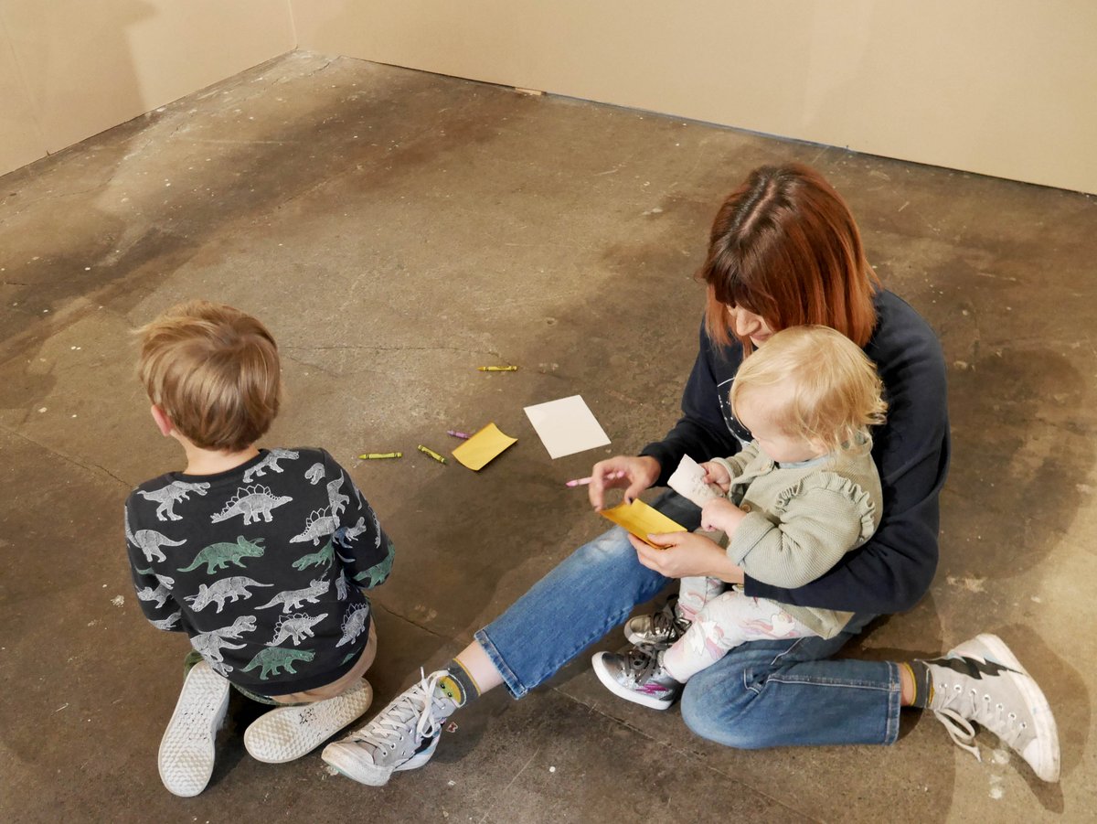 sunnybankmills's tweet photo. We've still got spaces on our half-term workshops!
These workshops on Thurs 1 June and Fri 2 June take inspiration from the exhibition 'Tailored' and invite you to explore all things textile! 

Book now: https://t.co/ZvuTPhx9Cv

#Farsley #Leeds #LeedsHalfTerm #KidsWorkshops https://t.co/lvmES9mE00
