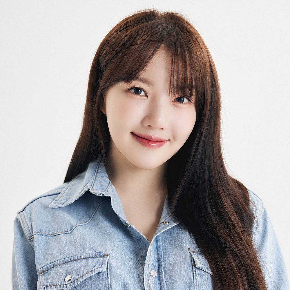bibirinth's tweet photo. อูริน (우린) ชื่อแฟนคลับอย่างเป็นทางการของเยริน🐥 มีหมายว่าเราจะอยู่ด้วยกันเสมอไม่ว่าอะไรจะเกิดอะไรขึ้น💖 https://t.co/v3LC3I3r0v