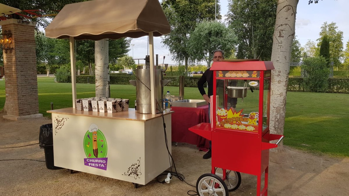ChurroFiesta's tweet photo. El pasado fin de semana acompañamos a una pareja majísima, Leyre y Marcos en su gran día en la preciosa finca Los Rosales de Aranjuez. https://t.co/fE52jEMjsy