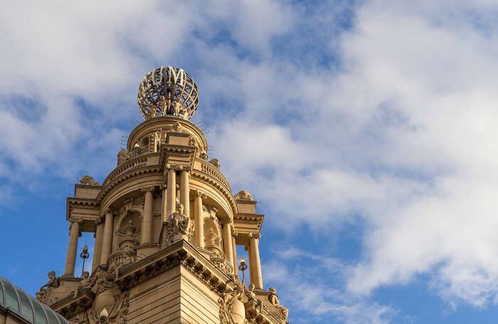 English National Opera (<a href="/E_N_O/">English National Opera</a>) chorus members have warned of the "huge anxiety and mental stress" they are suffering as the organisation plans for a future outside of London. bit.ly/3BTpw2s
