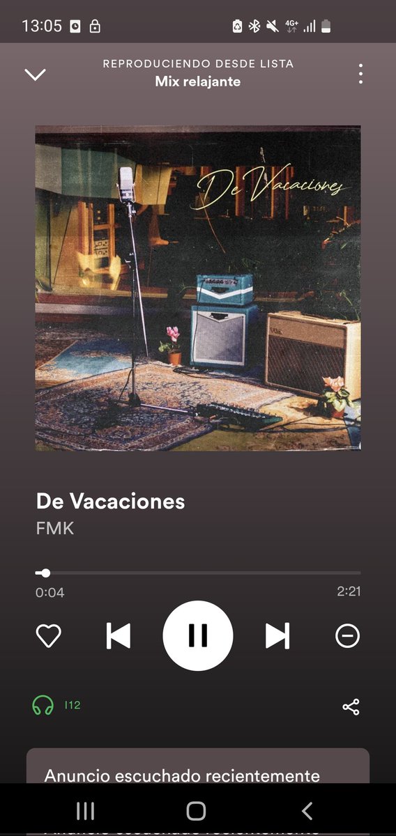 Q buena vibra da esta canción joderr