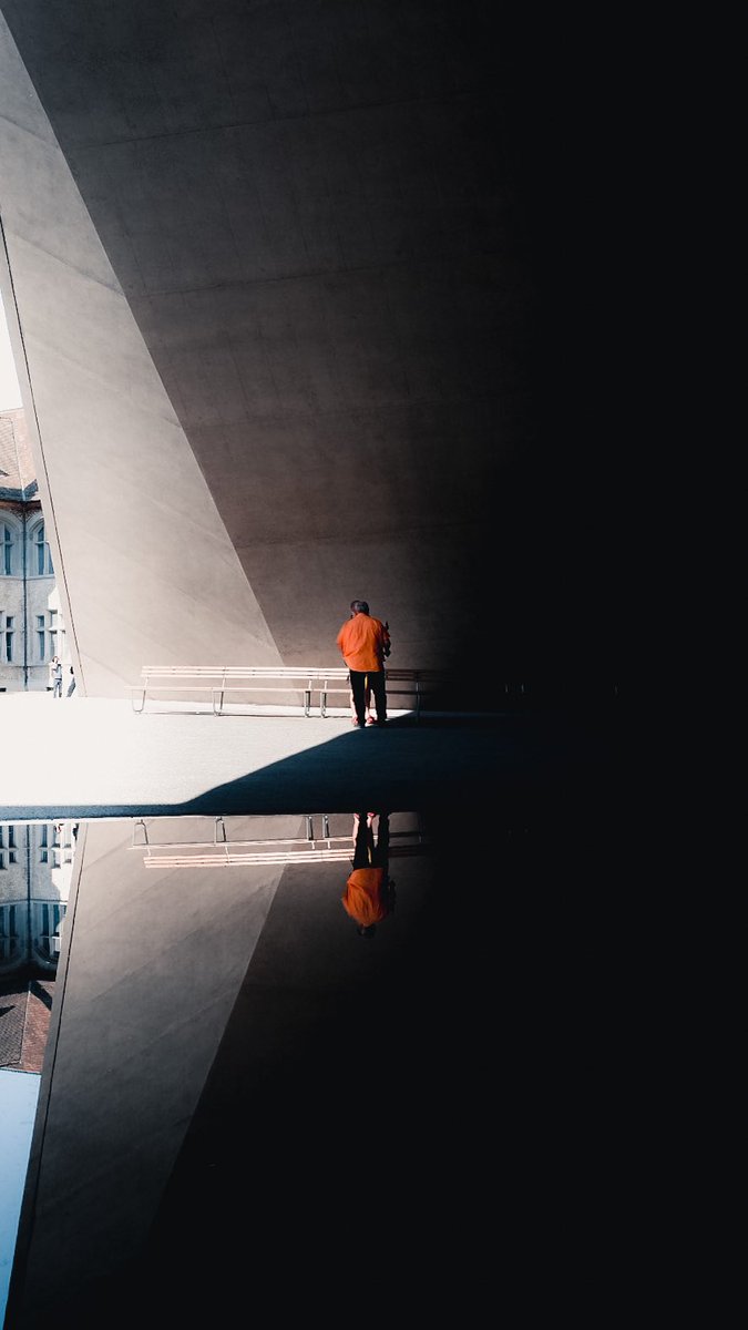 Francesco_lgn's tweet photo. A few shoots from #Zurich 

#streetphotography #architecture #blackandwhite #fuji #urbanphotography https://t.co/YWIvIMQwMa