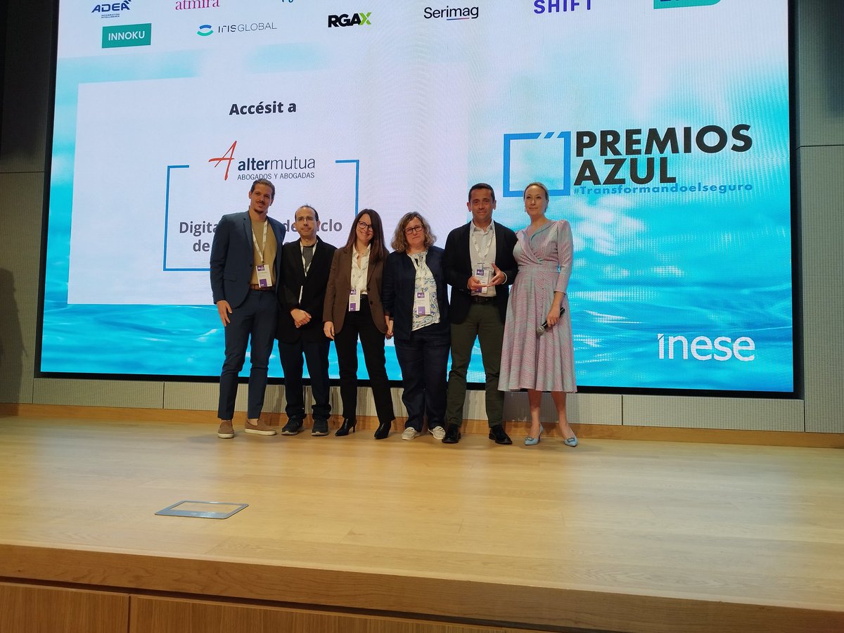 Inese_seguros's tweet photo. Accésit de los Premios Azul 2023 #TransformandoElSeguro para
@altermutua por ‘Digitalización del ciclo de vida del seguro’
Enhorabuena. https://t.co/D2jOYFtqsh
