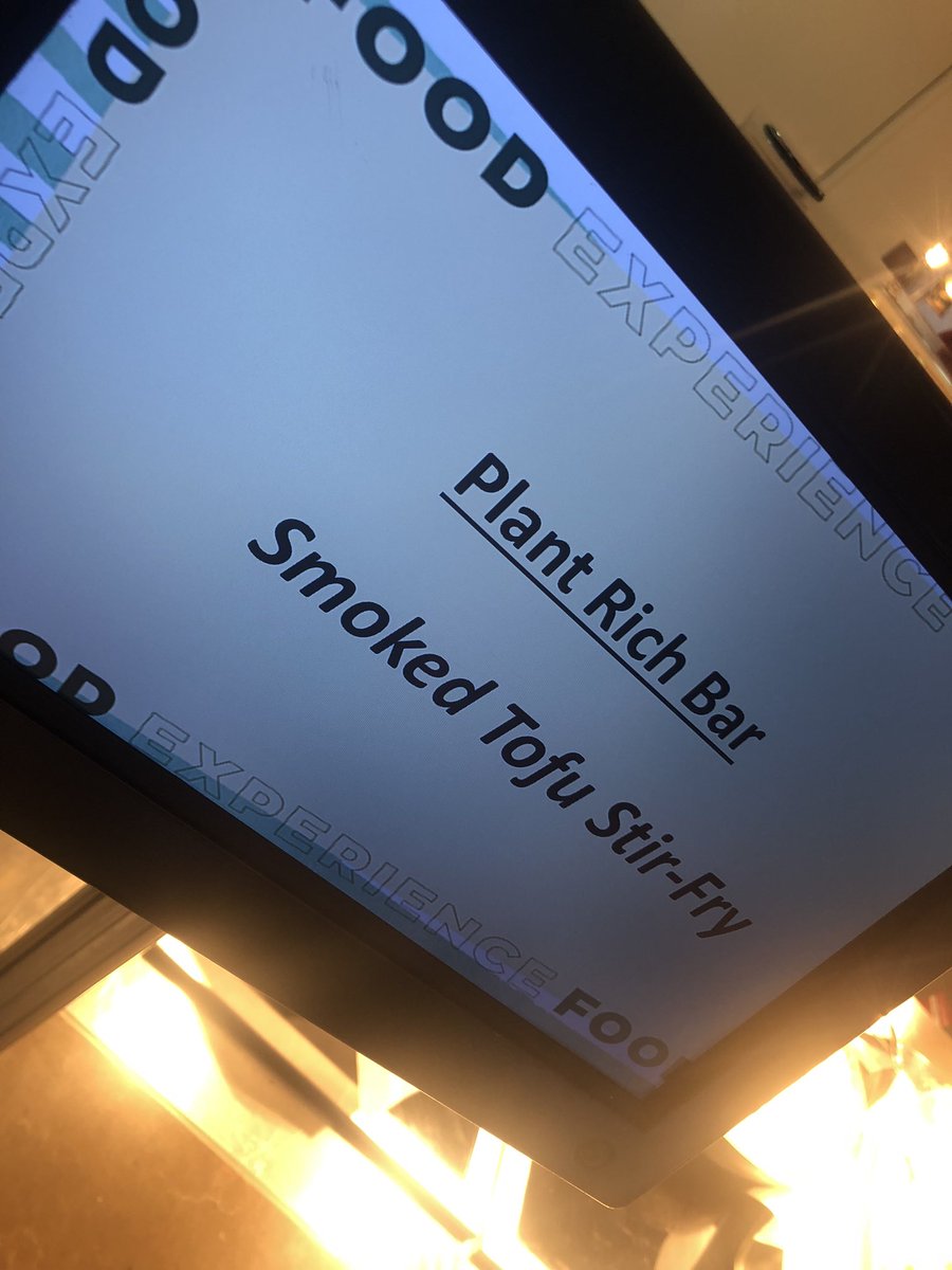 ChefEdwards68's tweet image. Who doesn’t like a Smoked Tofu Stir-Fry plant based #plantbased #tofu @SodexoUKCareers @SodexoSchools @SodexoUK_IRE @TimFurn @suniyah09