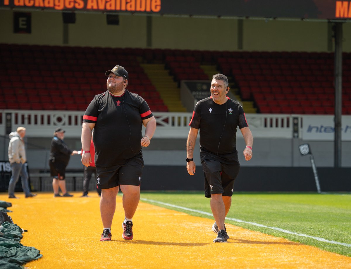 IanWhitcombe's tweet photo. A pleasure to work with some of the great staff at the dragons cup!
@Christo11590925 @JA3_Rugby @DragonsHUBs @DRA_Community #dragons #Rugby #sports #photography #sportsphotography #sportsphotographer https://t.co/QpPpkgADVi