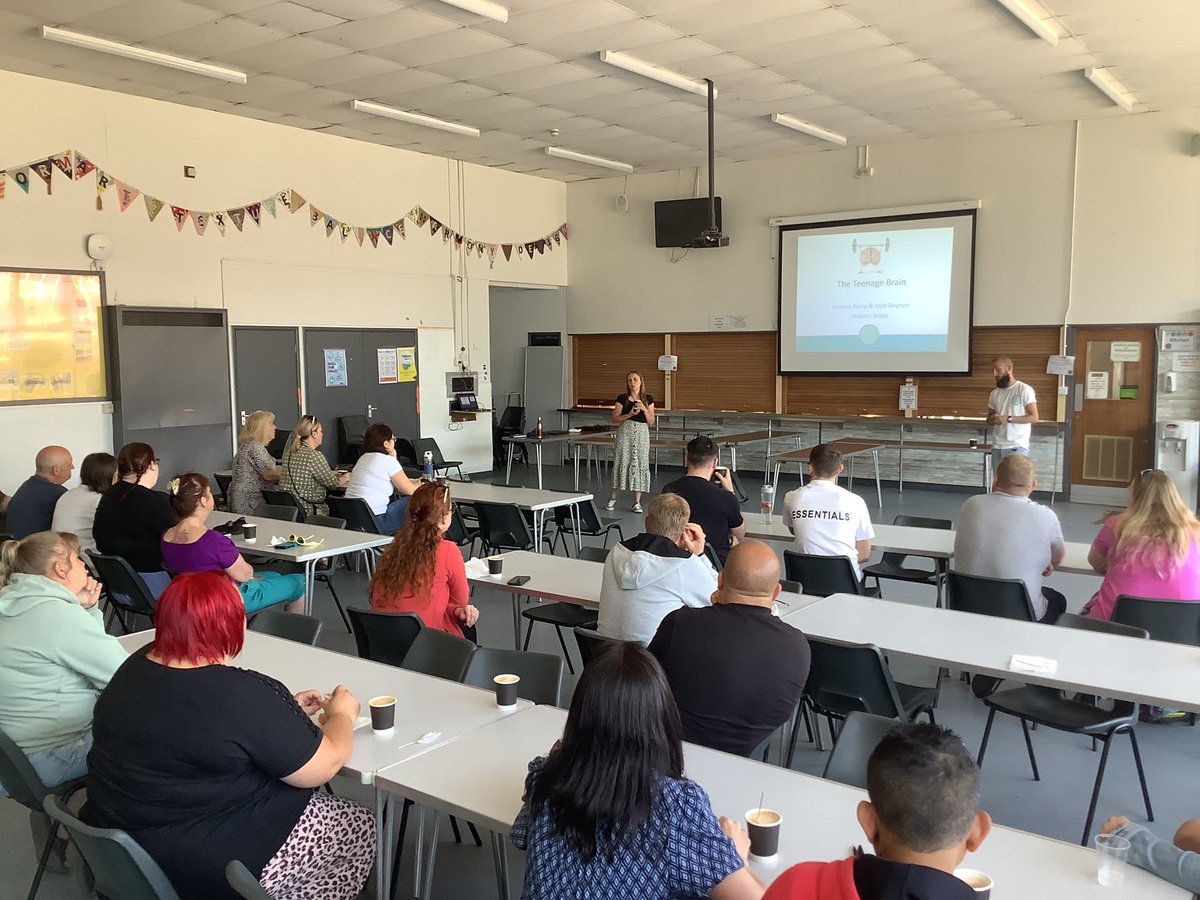 CFSMPENCOED's tweet photo. Year 6 Parents/Carers from all 4 cluster primary schools enjoyed listening to Leanne and Josh talk about ‘Why teenagers behave like teenagers?’ @PencoedComp  thank you both for a very informative session. @CroestyS @CoetyPrimary @pencoedprimary @coychurchps #clusterworking https://t.co/B9jbZ6clc5