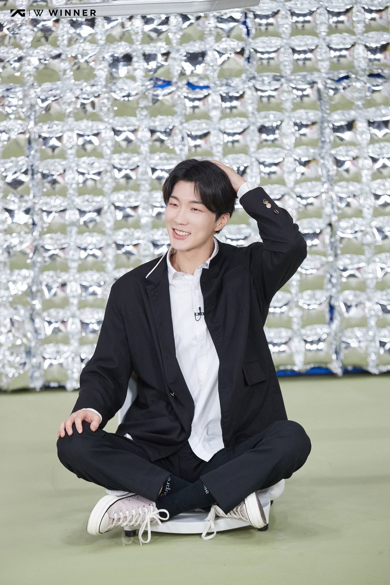 innercircleww's tweet photo. [WV] 230517 WINNER Weverse Media HOONY

WINNER Brothers Ep.7 Behind💙

Cheer here:
🔗 https://t.co/yZkIv24zrx

#HOONY #이승훈 @official_hoony_  
#WINNER #위너 @yg_winnercity @yginnercircle https://t.co/pHGPjlvoxX