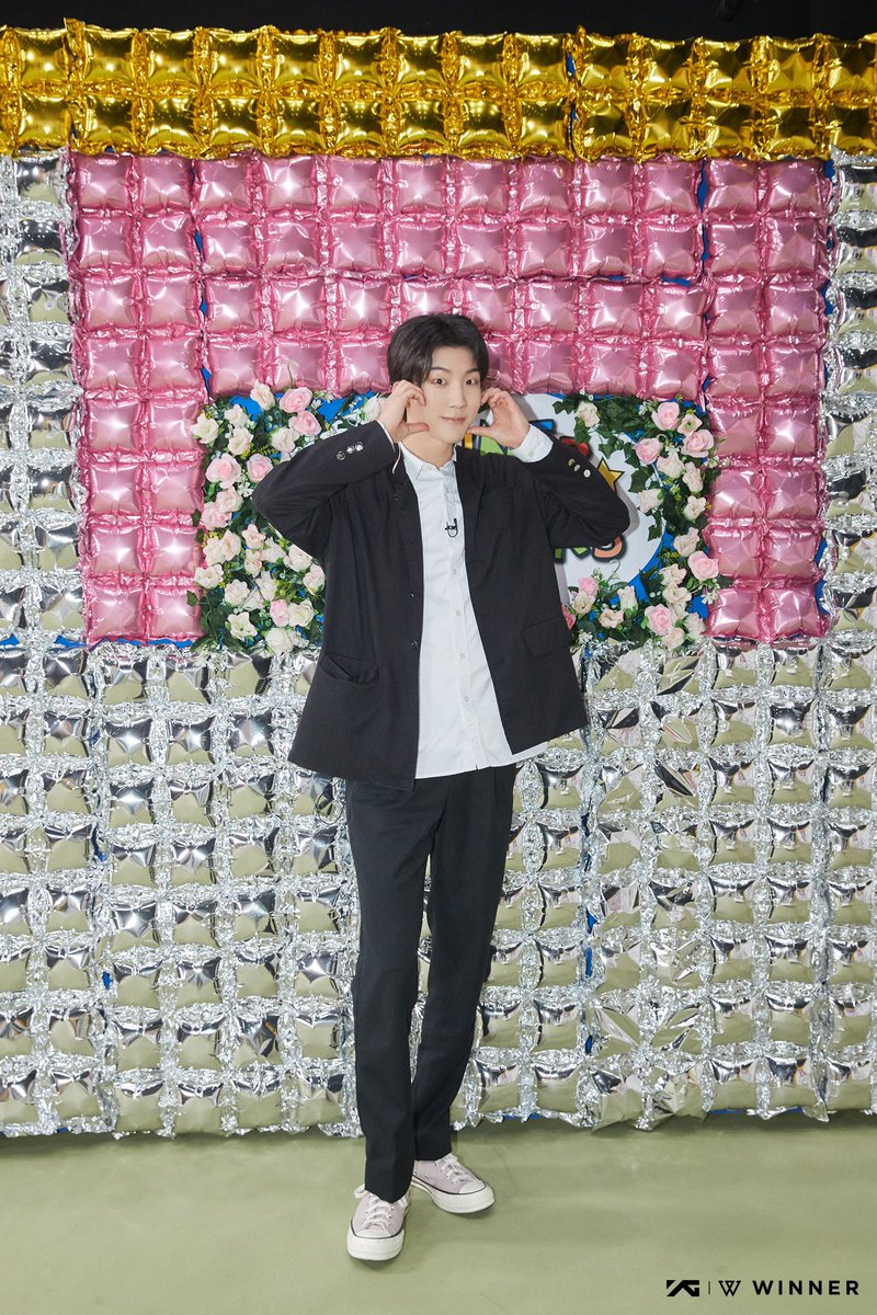 innercircleww's tweet photo. [WV] 230517 WINNER Weverse Media HOONY

WINNER Brothers Ep.7 Behind💙

Cheer here:
🔗 https://t.co/yZkIv24zrx

#HOONY #이승훈 @official_hoony_  
#WINNER #위너 @yg_winnercity @yginnercircle https://t.co/pHGPjlvoxX