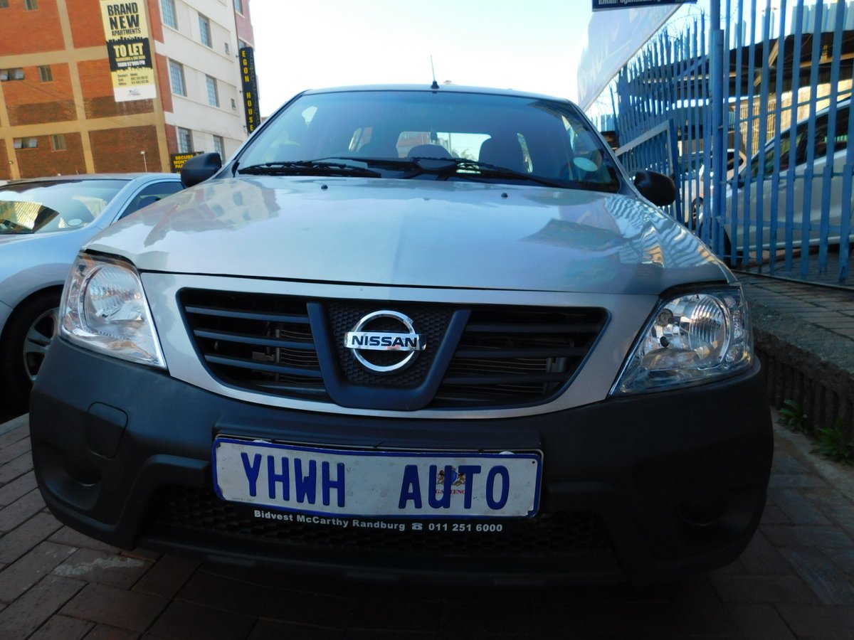 yhwhauto's tweet photo. 2021 #Nissan #Np200 1.6i #Bakkie #Rubberized Floor
Manual 10,900km #AirCon Cloth Seats Well Maintained #SILVER

NOW @R129,900 WAS @R140,000 #Bank #Finance #Yes! #No #Deposit!

#YHWH #Search #engine for #used #cars and #vehicles for #sale.
#Ads from thousands of #websites https://t.co/eExZu4cLAm