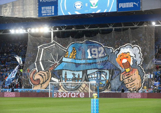 GRADA B pro (@gradabpro) on Twitter photo 40.000 € le va a costar al <a href="/Alaves/">Deportivo Alavés</a> la exhibición de este tifo el pasado 23 de abril.
Nos estamos cargando que el fútbol sea un espectáculo. 40.000 € le va a costar al <a href="/Alaves/">Deportivo Alavés</a> la exhibición de este tifo el pasado 23 de abril.
Nos estamos cargando que el fútbol sea un espectáculo.