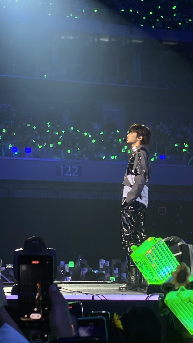 AKyleG's tweet photo. Pcd malala right now. I miss you @NCTsmtown_DREAM #THEDREAMSHOW2_in_MANILA  💚 https://t.co/yMGcSKGV2B