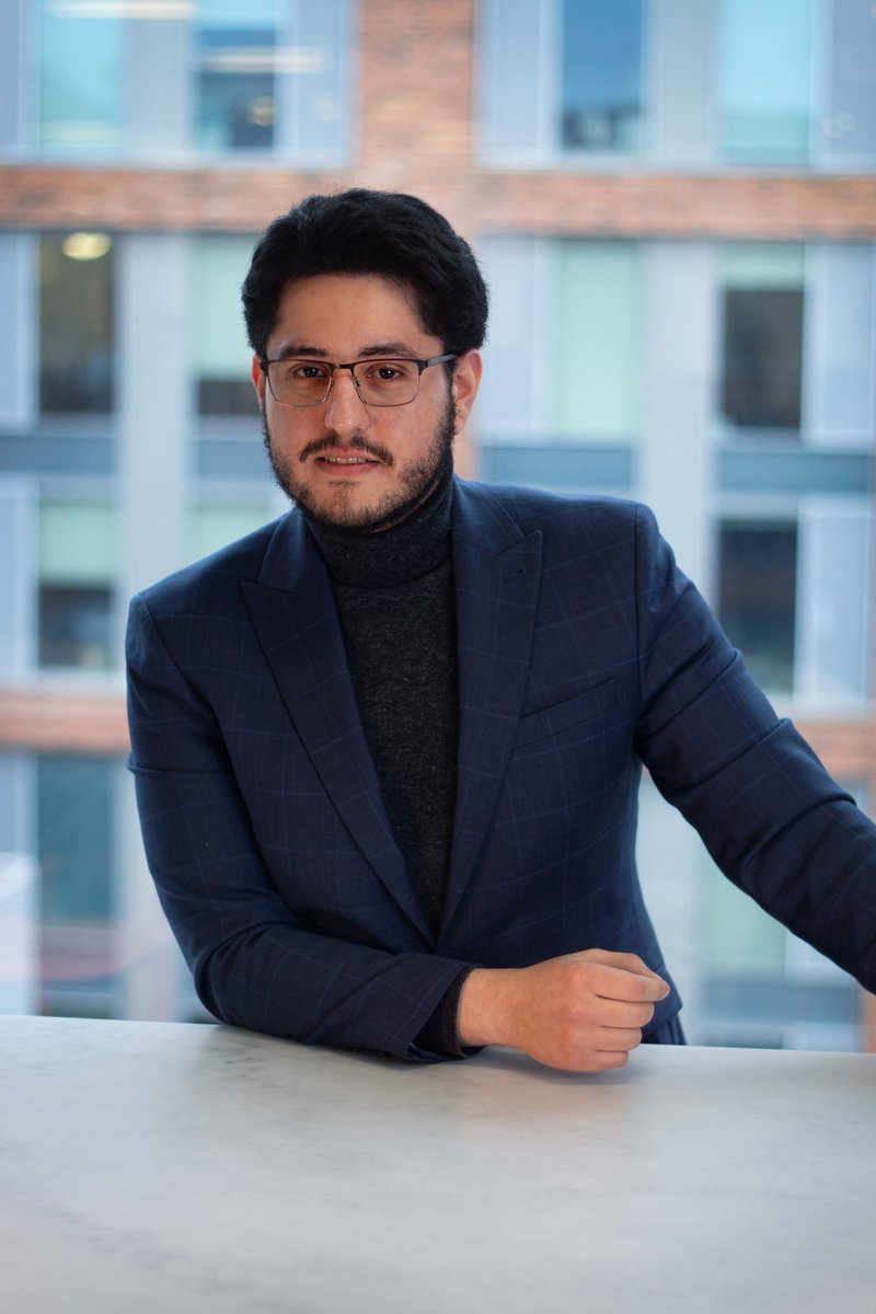 CityStGAlumni's tweet photo. After spending much time reading up on destinations and labelling places/activities of interest during his travels, Yehya Al-Khairi (BEng Computer Systems Engineering, 2018) had the idea for @velz_app - a winner at the CitySpark competition.
👉Read more: https://t.co/k6EKbVMI2Q https://t.co/JaOCqUhhcP