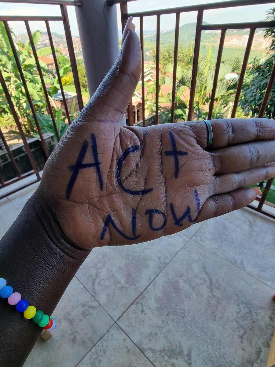 Ann6Shannel's tweet photo. We must act urgently to address climate change – our earth is on fire. Don't wait for someone else to take action. Together we can make a difference.#ActNow https://t.co/j6H4yd8WUd