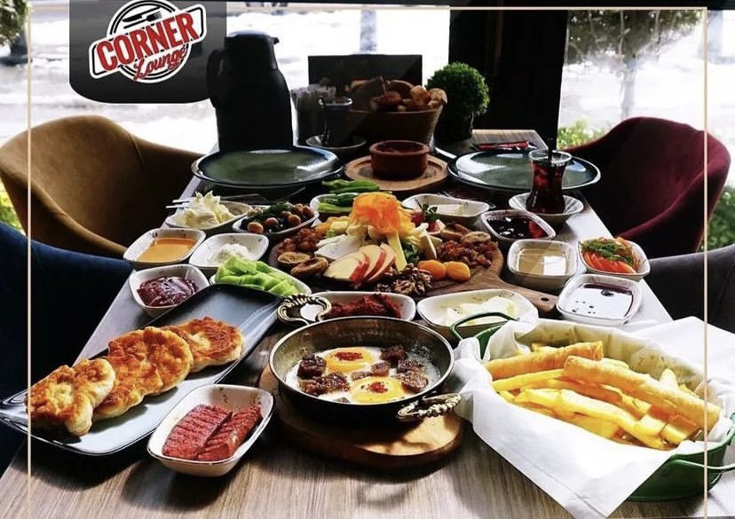 eyupparkavm's tweet photo. Günaydın ☀️ 
@eyupparkavm 
#cornerlounge #günaydın #kahvaltı #istanbul #eyupsultan https://t.co/mrPy4Y74Jb
