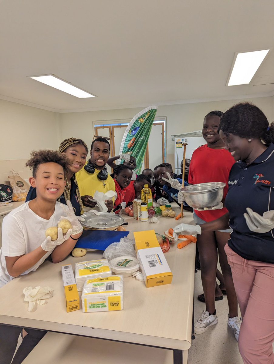 erc_wa's tweet photo. Friday the 5th May at Butler leadership cooking workshop. @Gofor2&amp;5 https://t.co/vuj25wqrN3