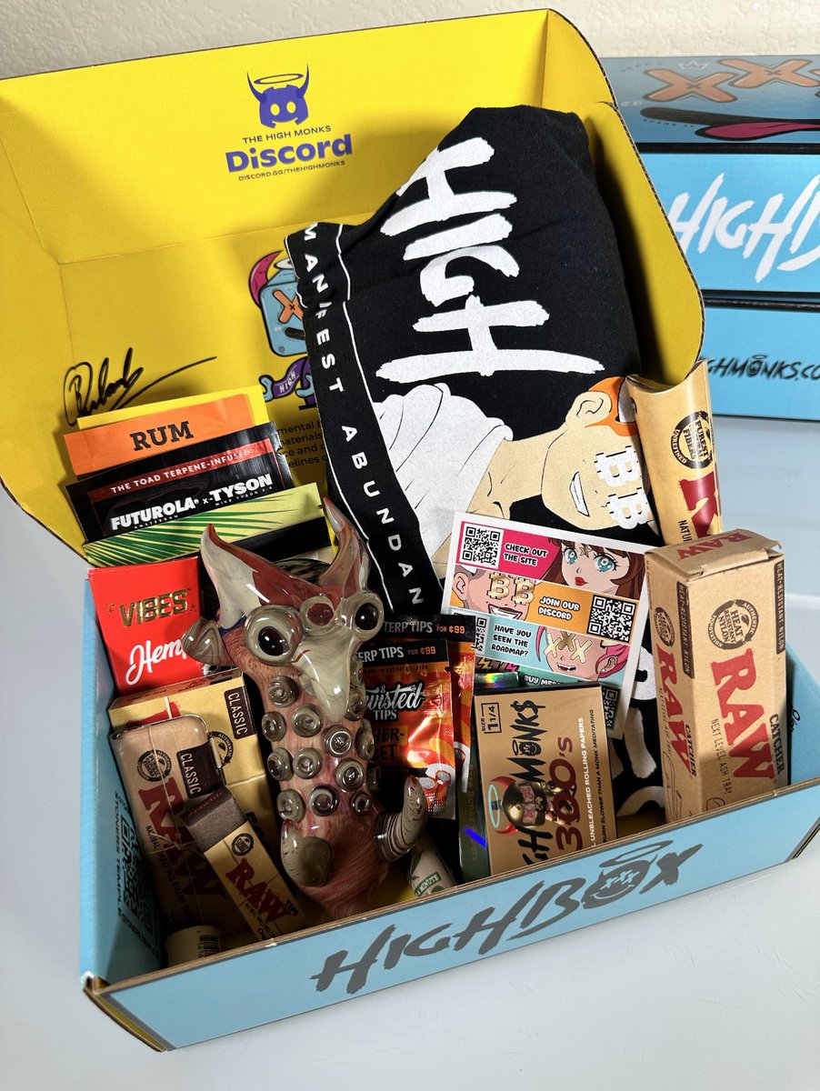 0xholmes_JPEG's tweet photo. Hey guys 👋🏼 have you checked out our High AF + Merch Club ? 

There’s over $150 worth of products, You can earn raffle tickets for NFT’s and there’s absolutely no commitments check out @highbox.me and get your HighBox today 🎉 

#partyinabox https://t.co/JiYowew4qh