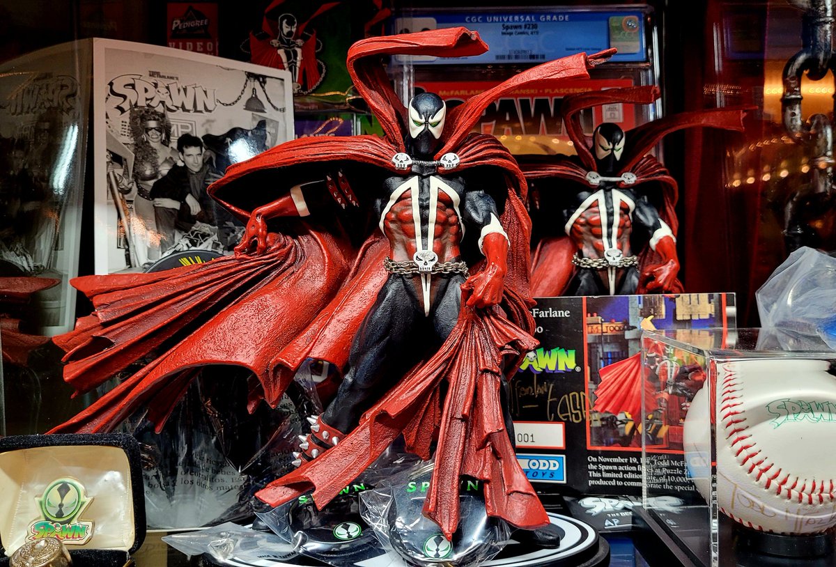 pogoman's tweet image. Spawn The Beginning Statue. The very 1st Statue by McFarlane Toys is based on the promotional art on Malibu 13. A super classic! #Spawn #SpawnHunter #SpawnHunterCollection #McfarlaneToys #imagecomics