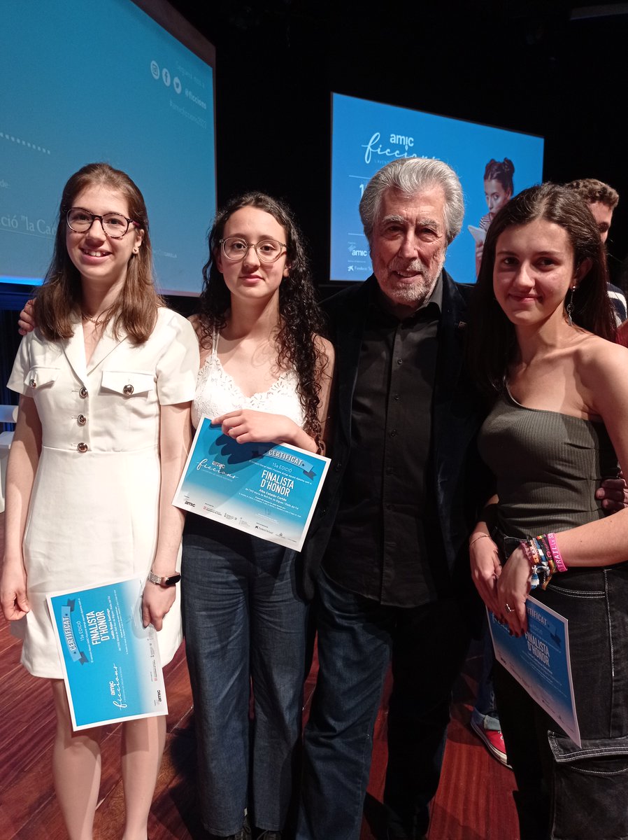 INS MariadeBell-lloc tweet media