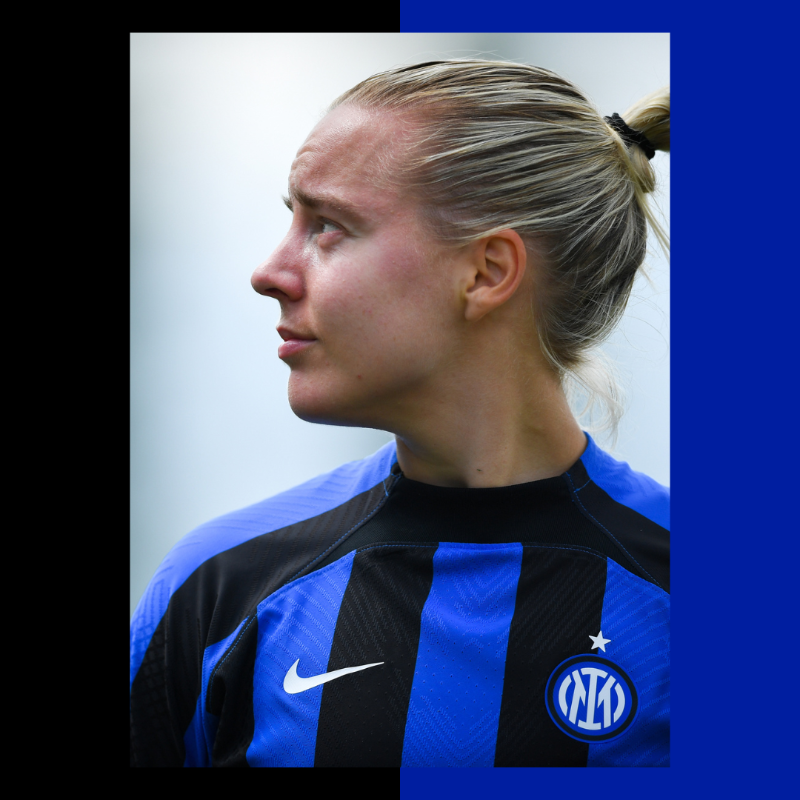 Inter_Women's tweet photo. Calcio, passioni, carriera: parla la Nerazzurra 🎙️

#ForzaInter #InterWomen