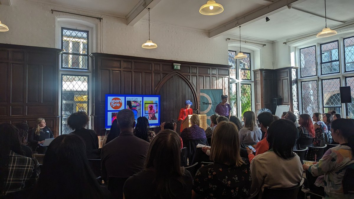 ThriveLDN's tweet photo. A heartfelt thank you to everyone who joined us yesterday evening to reflect upon #RightToThrive, who shared their stories, ambitions for the future and - most importantly - are trailblazing this approach to public mental health for those who need it most across London. 💙
🧵👇 https://t.co/0XzxWE9Usu