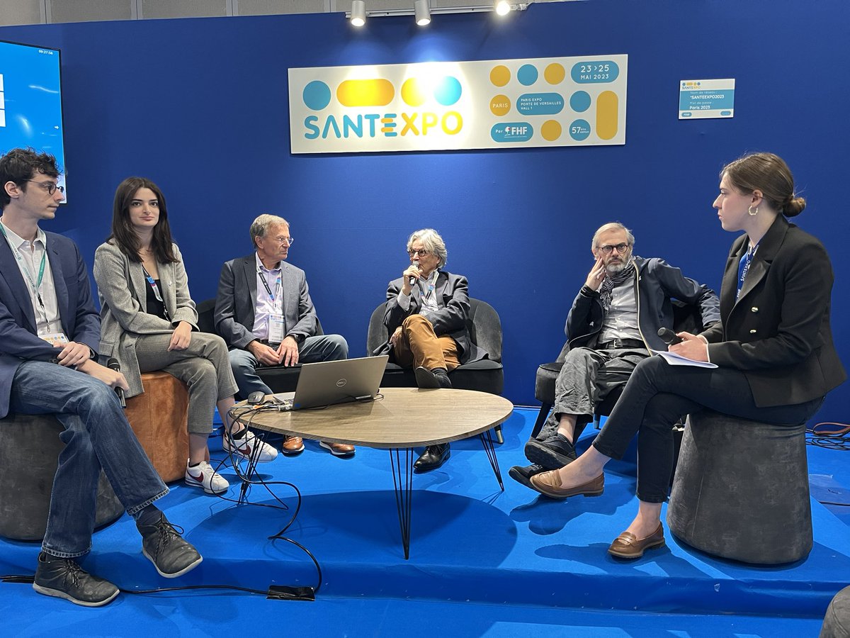 Ouverture de la matinée sur le village des #métiers par l’agora <a href="/laFHF/">FHF</a> sur la place des #usagers dans la formation des professionnels