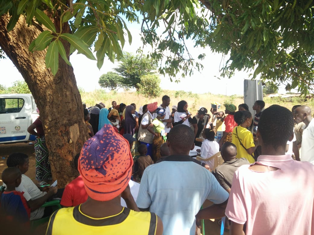 AmodefaOficial's tweet photo. AMODEFA em Nampula, realizou, no último final de semana, na comunidade de Marruma, palestras de sensibilização a sociedade em relação a prevenção e combate as Uniões Prematuras, Direitos à Saúde Sexual e Reprodutivas e prevenção e combate ao HIV-SIDA.
#AMODEFA #YAM #DSSR #UP https://t.co/B2Mzt2RTP4