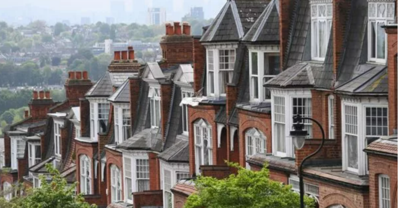 MayorofLondon's tweet photo. 30,000. 

That’s the number of estimated properties sitting unoccupied on a long-term basis in London, worth up to £20 billion. 

It’s a scandal that so many residential properties are vacant when Londoners desperately need homes.