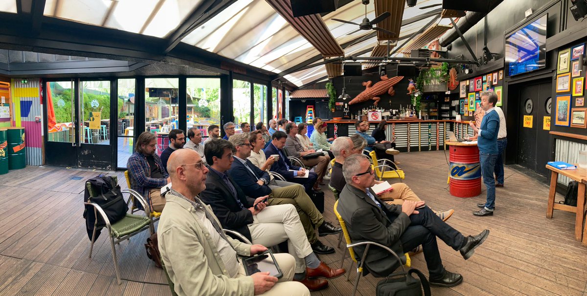 linstitutPR's tweet image. Aujourd’hui nous sommes en séminaire stratégique sur la #data.
« Le rôle de l’Institut demain reposera sur la manière dont nous traiterons, exploiterons, inventerons la donnée ! » précise notre DG @NicolasBauquet en ouverture.
Avec l’accompagnement de @Civiteo_CS @jacquespriol