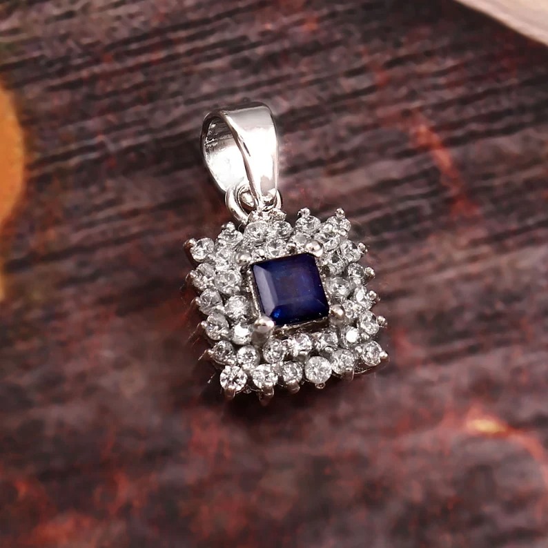 Natural White Topaz Blue Sapphire Pendant, 925 Sterling Silver Pendant, Handmade Amazing Pendant, Gemstone Pendant

#sapphire#bluesapphire#naturalsapphire#sapphirependant#sapphirenecklace#sapphiregemstone#whitetopaz#topazpendant#topaznecklace#giftforher