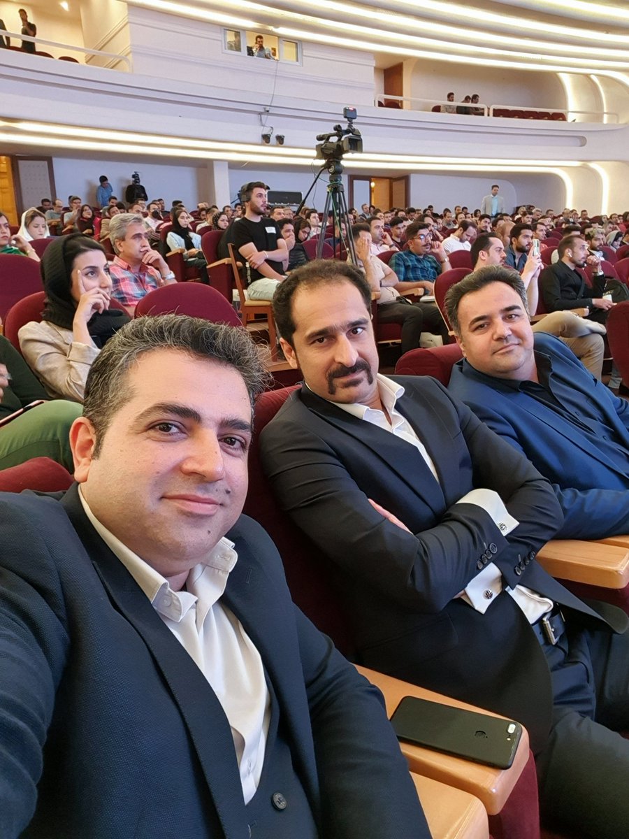 ArashSoruri's tweet photo. #halving4 #هاوینگ۴ #سیتکس
با #رضاقربانی و #سعیدسیاهپوش عزیز
@CitexCo @RezaGhorbani_MM @saeedsiahpush https://t.co/yoJhNkRzbs