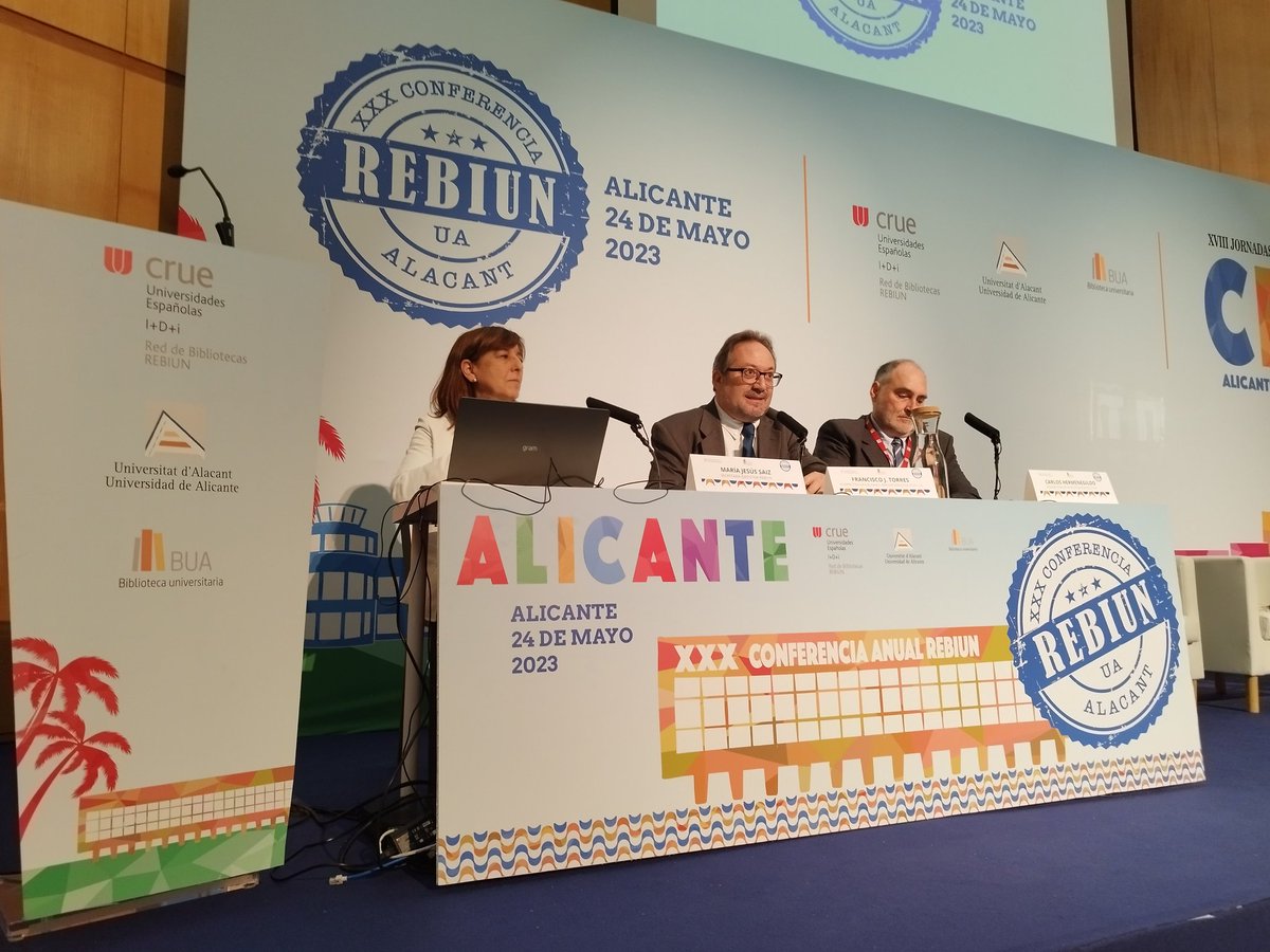 rebiun's tweet photo. 🔴 Inauguración #ConferenciaREBIUN Francisco J. Torres, vicerrector de Calidad Educativa de la @UA_Universidad, Carlos Hermenegildo, vicerrector de Investigación de la @UV_EG y coordinador de #REBIUN y María Jesús Saiz, directora de @BUCantabria y secretaria ejecutiva de REBIUN https://t.co/e1uWxaCPH7