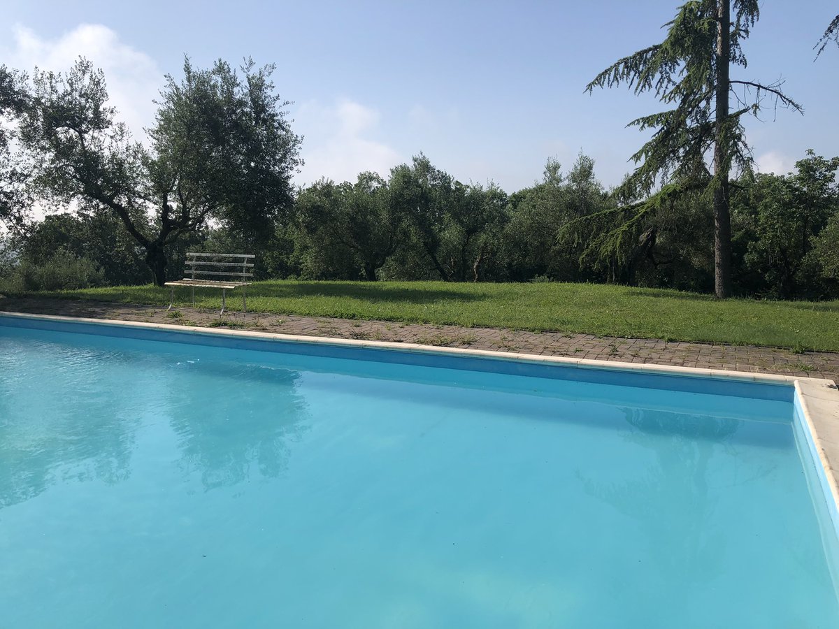 Time to get the pool clean and ready for the season 😎