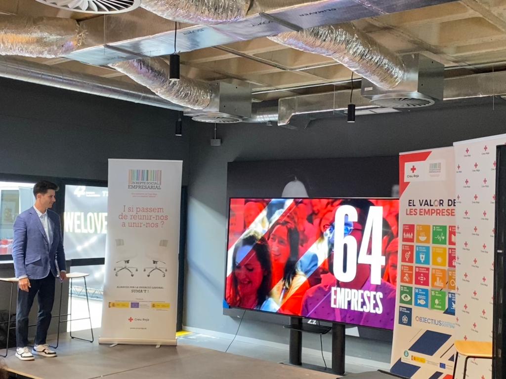 OcupacioCR's tweet photo. Comencem amb el #IVNetworkingCreuRoja un espai de trobada entre el teixit empresarial i les persones participants dels programes d’#OcupacioCreuRoja, que es celebra de manera simultània a les 4 demarcacions.
No t'ho perdis i segueix-nos amb l'etiqueta 👉#CREUemTalents https://t.co/N0ze9gYdlZ