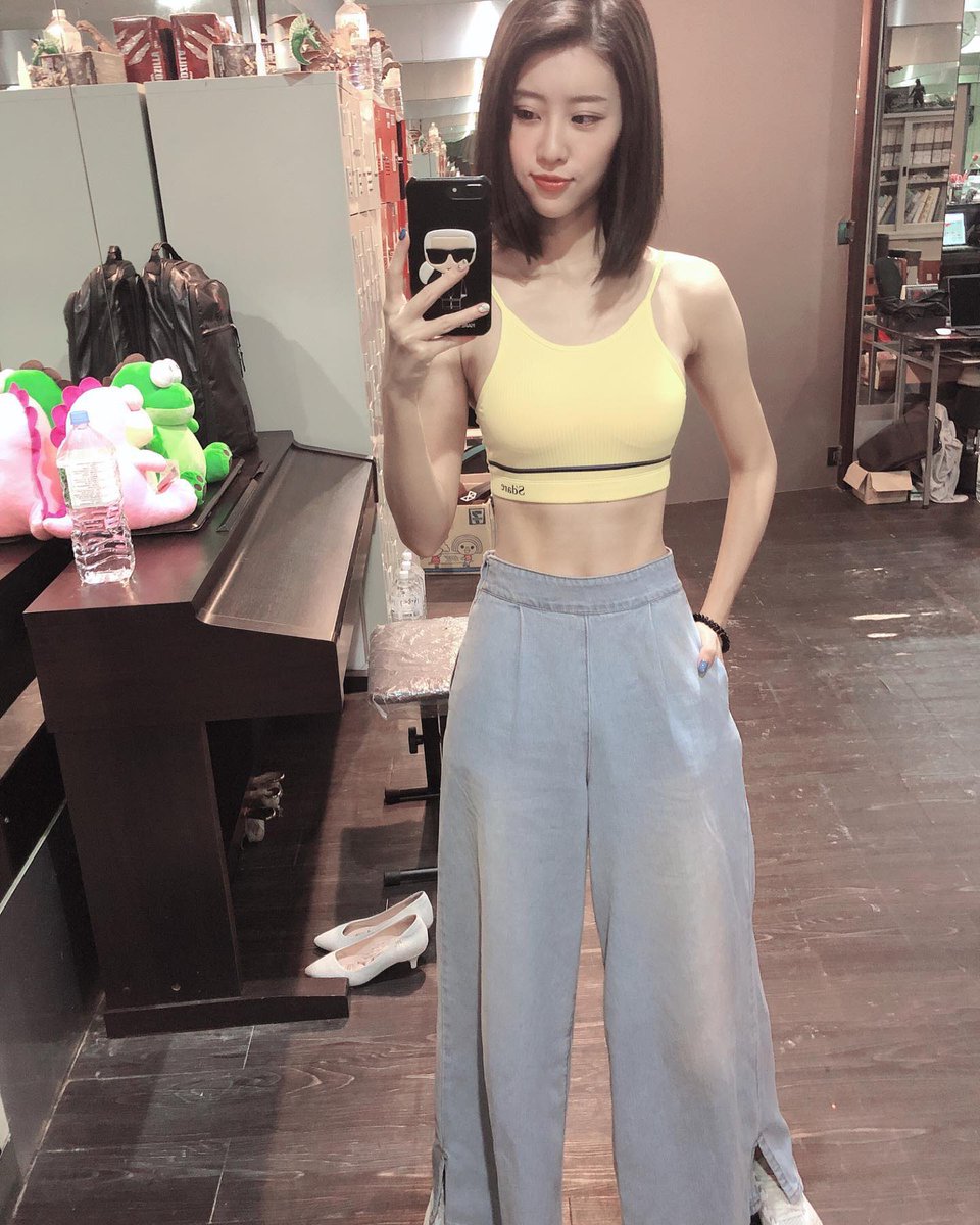 FannyChild1132's tweet photo. 有一些事不用一晚做完，我们又不赶时间，可以每晚都做一做 https://t.co/xZNTsf0kJs