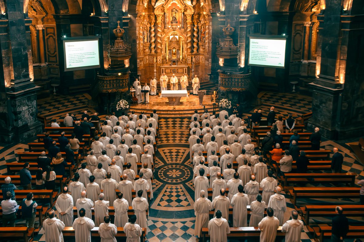 JesuitasGlobal's tweet photo. La Congregación de Procuradores #CP71 concluyó el domingo con una misa profundamente significativa en la Basílica del Santuario de Loyola, presidida por el P. General. Expresamos nuestra más sincera gratitud a todos los procuradores y relatores por sus inestimables contribuciones https://t.co/qRvaOPp2cN