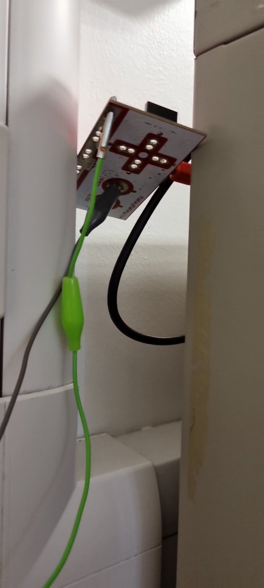 stjohscomp's tweet photo. The p7s must be coming!

Hooked up our @makeymakey hand print entry system...

@OgilvieTo
#accessgranted https://t.co/gaAgp51B6P