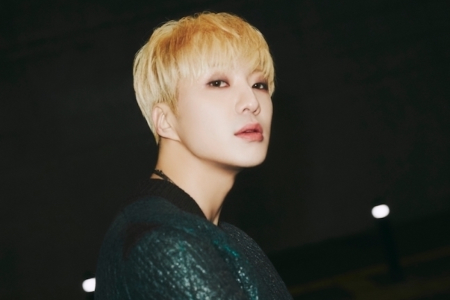 soompi's tweet photo. #WINNER’s #KangSeungYoon Confirms Enlistment Date
https://t.co/xtA7y4peTz https://t.co/yQhV1cJWLl