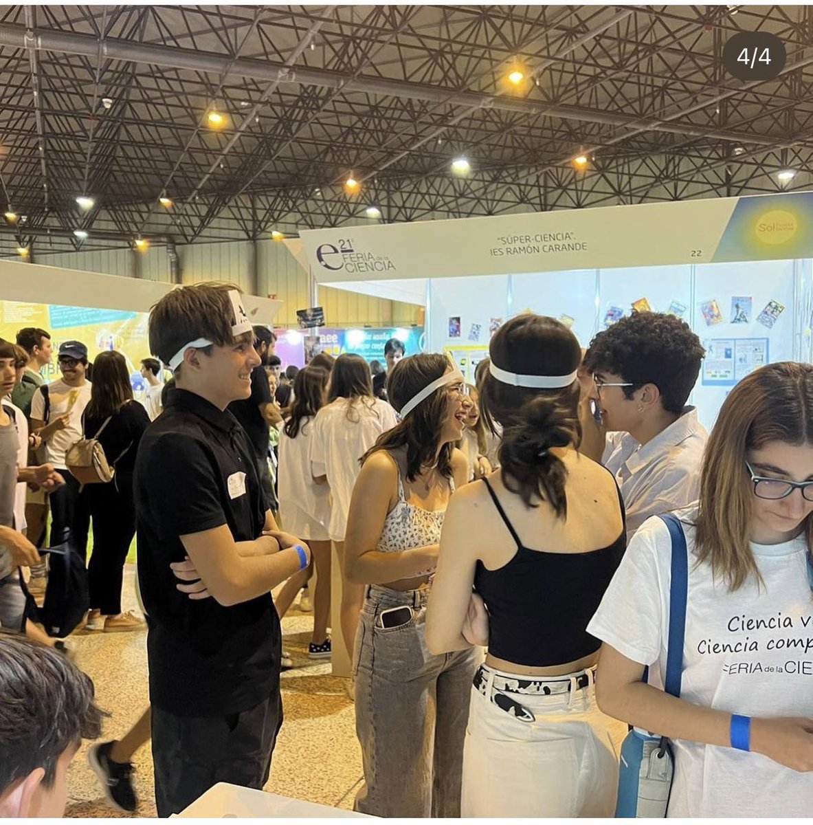 St. Mary’s School comprometido con la ciencia. Hemos participado en la feria de la ciencia (celebrada 10, 11 y 12 de mayo). Bajo el nombre: Clavo, canela y nuez, #StMaryStudents representaron al colegio en esta edición. Participaron 5 departamentos: FyQ, Hª, Arte, Mates y Tech.