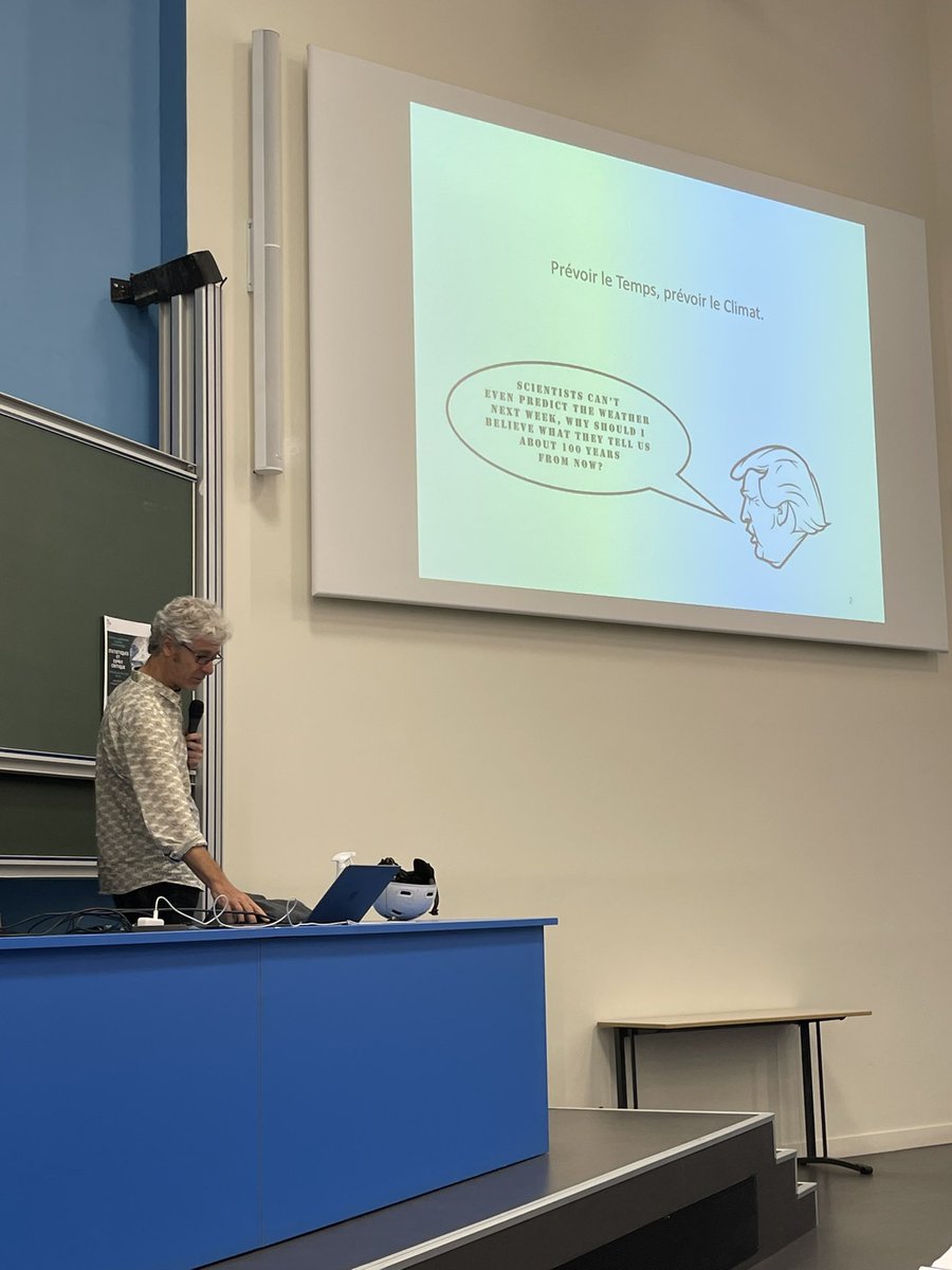 Ouverture du séminaire académique par M. le Recteur @DanielAuverlot de l’@AcCreteil et du Vice-Doyen pédagogique Y. Bassaglia de la @FST_UPEC 
1ère conférence de @FabioDandrea du Laboratoire de météorologie dynamique - IPLS - @ENS_ParisSaclay 
#SemSTAcCreteil23