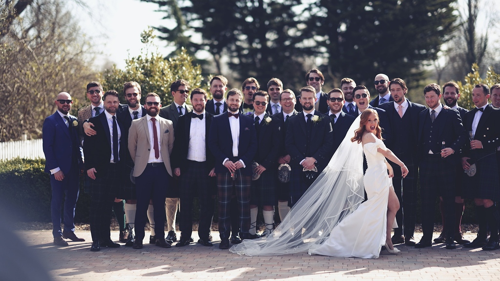 Leah + James / Villiers Barn

venue: @villiersbarnvenue
photography: <a href="/mattwingphoto/">Matt</a>
mua: @chloegracebridalmakeup
hair: @rjd_hair
florist: @ctaylorsfloristry
celebrant: @zoethecelebrant