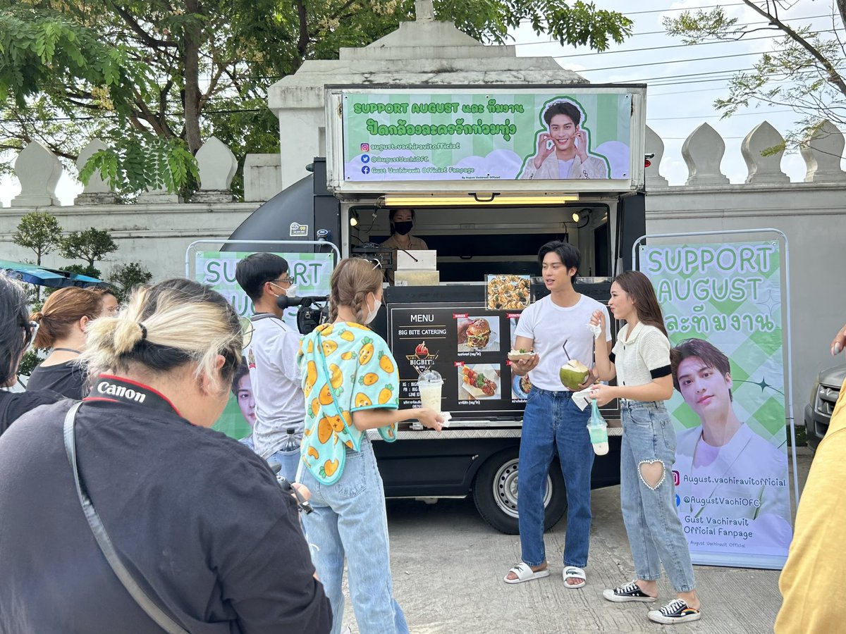 bigbitehouse's tweet photo. Food support K.#augustvachiravit 📸 วันปิดกล้องกอง #รักท่วมทุ่ง ขอบคุณแฟนคลับน้องที่ใช้บริการทางร้านอีกครั้งค่า 💕
Line ID : https://t.co/IUIXSc7mAD
#foodtruckthailand #augustvachiravitofficial #ออกัส #ออกัสวชิรวิชญ์ #august #august007 #ออกัสน้ำฟ้า #น้ำฟ้าธัญญภัสร์ #augustnamfah https://t.co/wKZsRd6eyD