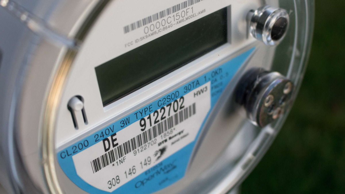 IOTSWC's tweet image. 💧⛽🔌 #SmartMeters are revolutionizing the management of water, gas, and power consumption, with over 1.8B connections expected by 2027, and are crucial for providing real-time #data transmission:
🔗 iot.eetimes.com/smart-meters-o… @IoTTimes_com #IoTconnectivity #sustainability