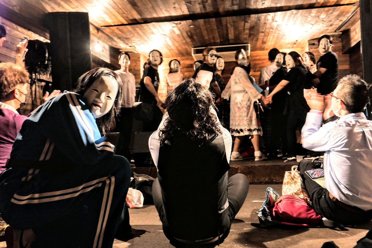 lunglungtata's tweet image. ……なんかもぅ、
出鼻からトップギア感ありましたw

#加納真実
#銀幕一楼
#BUSHBASH
#小岩BUSHBASH
#ライブサーキット
#BAGLEROCK!!