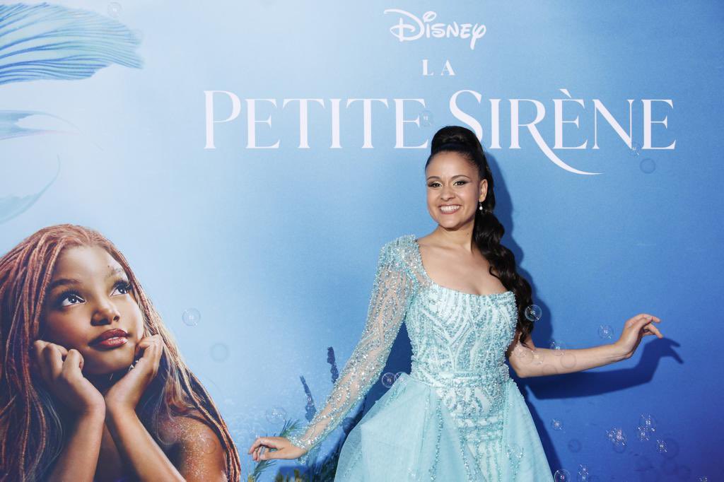 cerisecalixte's tweet image. Je suis si heureuse de vous annoncer que je prête ma voix au personnage d'Ariel 🧜🏽‍♀️ dans le live action La Petite Sirène, merci du fond du coeur @DisneyFR  ❤#LaPetiteSirène #AvantPremière 

Sortie du film en salles 🎥 : aujourd'hui le 24/05
