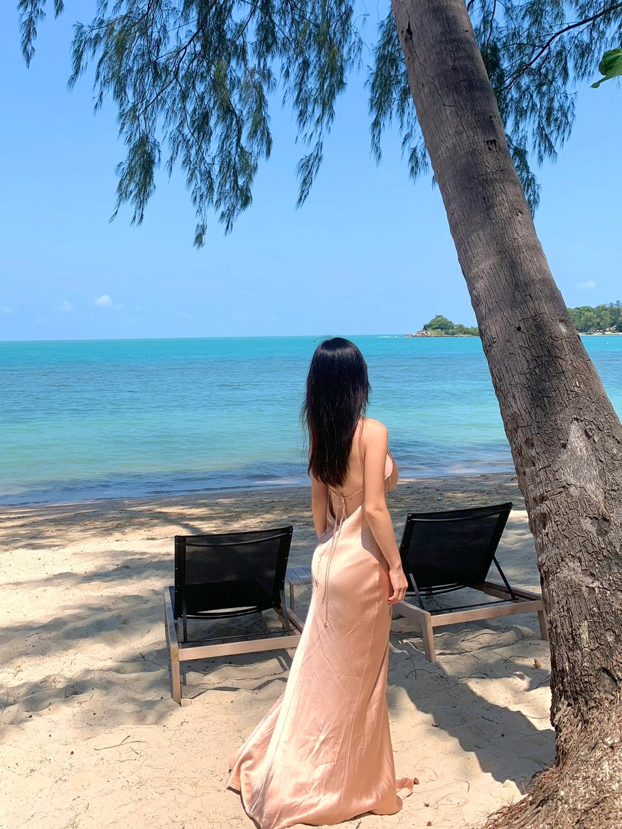 Ariel_827's tweet photo. Suddenly, I miss the good times of relaxing by the sea. 🙃 https://t.co/Seu67XxZlc