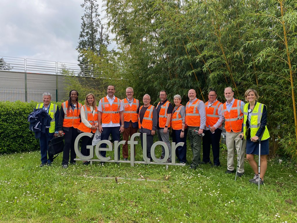 IMGAVolleyball's tweet image. Leaders from @RealProVB @3StepSports @USDVolleyball @ArizonaVBall &amp;amp; @AVCAVolleyball have joined our director @DSUXHO7 to visit @GerflorUSA  factory in France. 

Building new and long term partnerships! 

#wintomorrow